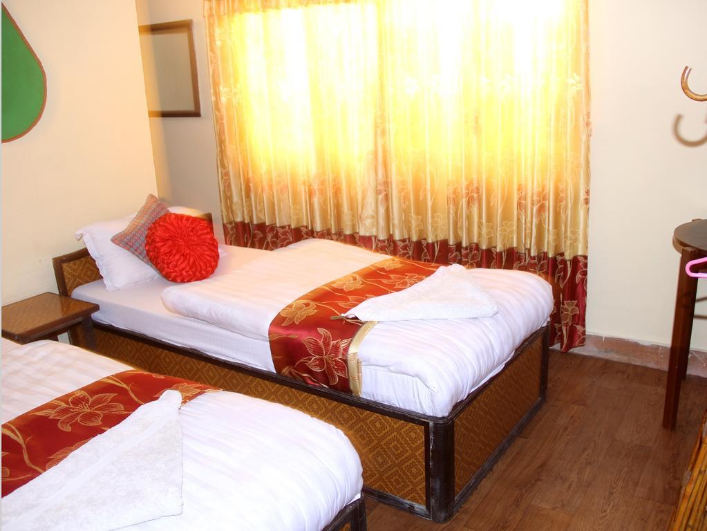 Elbrus Hostal *